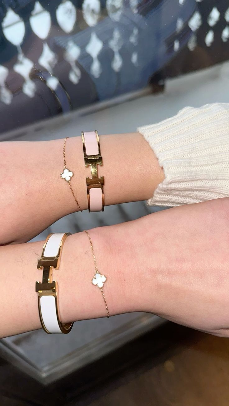EXCLUSIVE HELENE | ELEGANT BRACELET